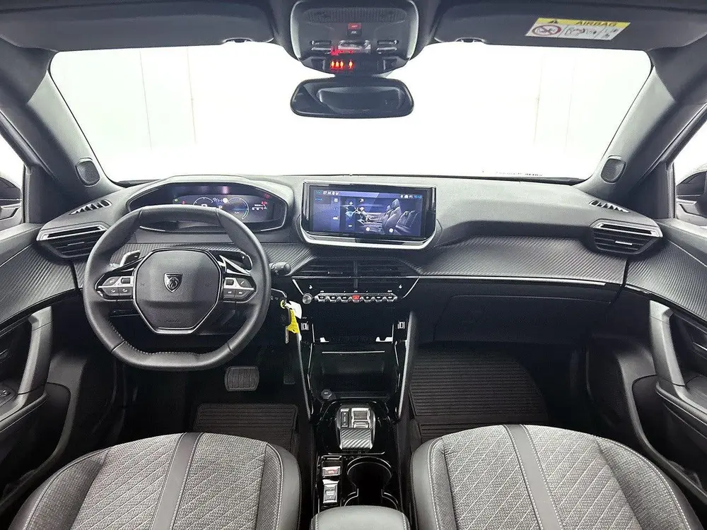 Peugeot 2008 1.2 Hybrid Allure 145pk Automaat uit 2025, foto 11