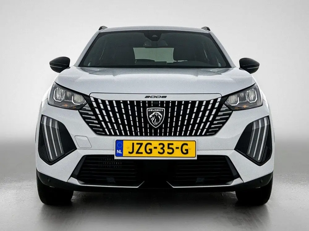 Peugeot 2008 1.2 Hybrid Allure 145pk Automaat uit 2025, foto 4