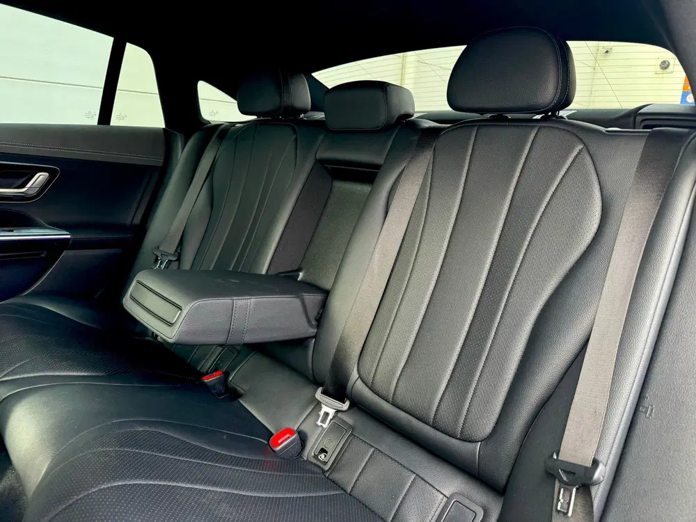 Mercedes-Benz EQE 300 AMG 89 kWh Burmester 360 Cam Distronic uit 2023, foto 15