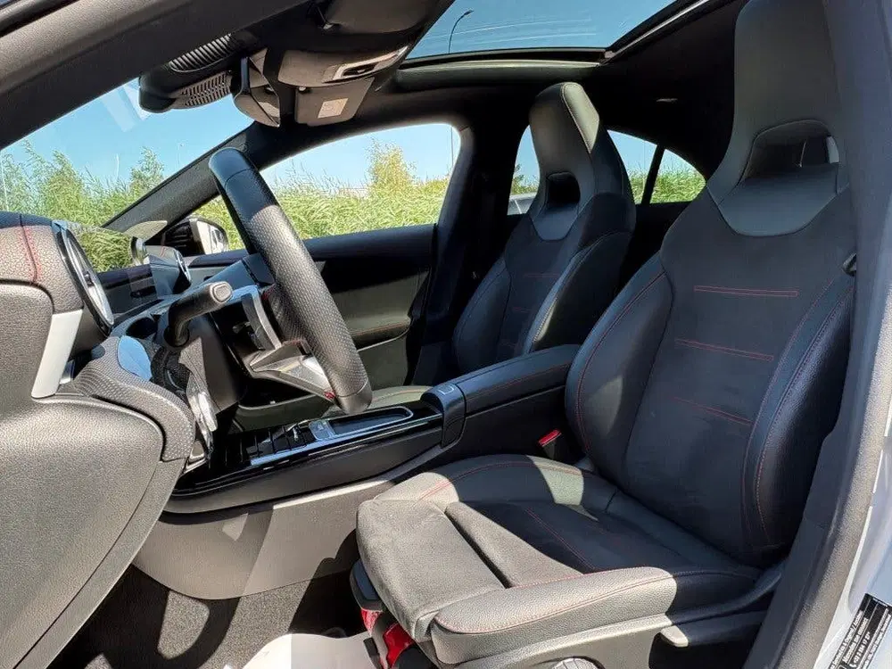 Mercedes-Benz CLA CLA 180 AUT. FACELIFT PANO-DAK NAVI uit 2024, foto 5