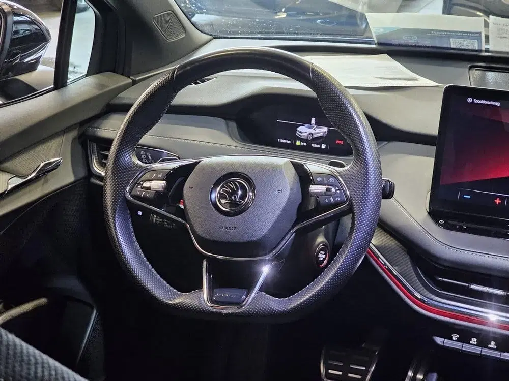 Skoda Enyaq 60 Sportline uit 2021, foto 13