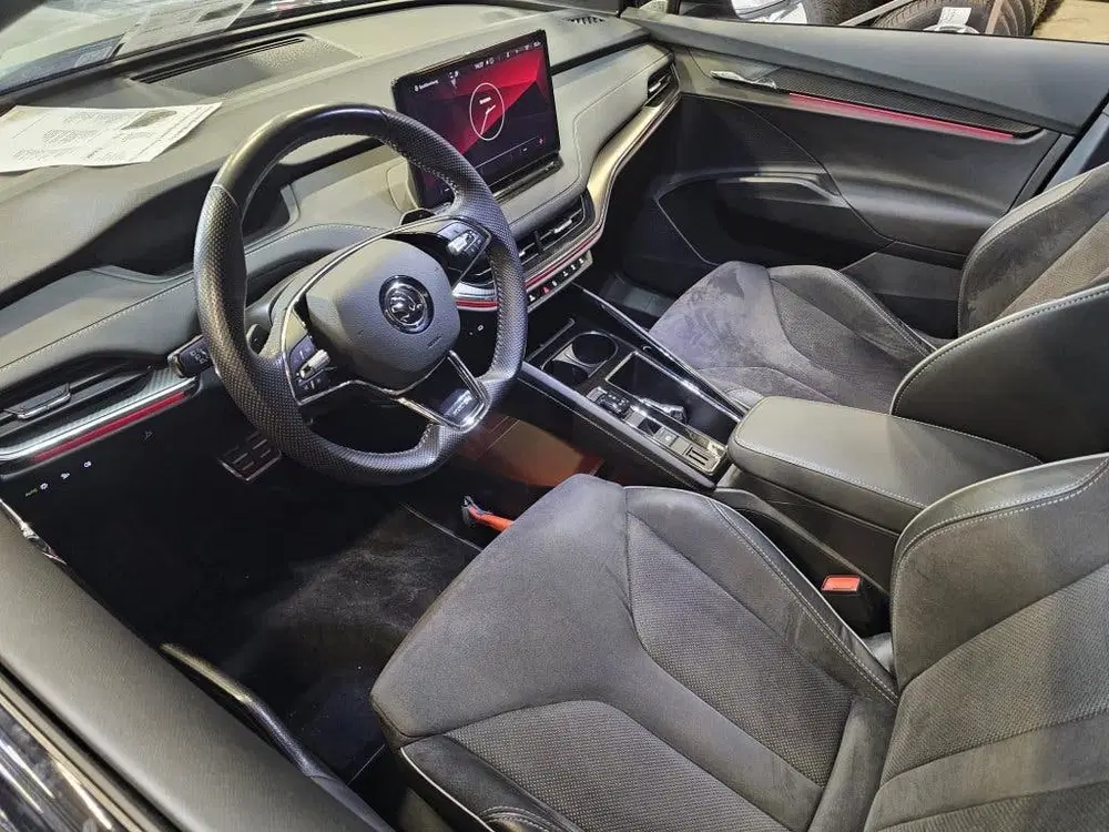 Skoda Enyaq 60 Sportline uit 2021, foto 6