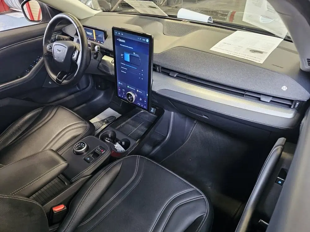 Ford Mustang Mach-E RWD 75 kWh uit 2021, foto 12