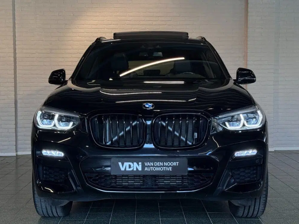 BMW X3 xDrive20i High Executive M-Sport Pano Trek uit 2021, foto 4