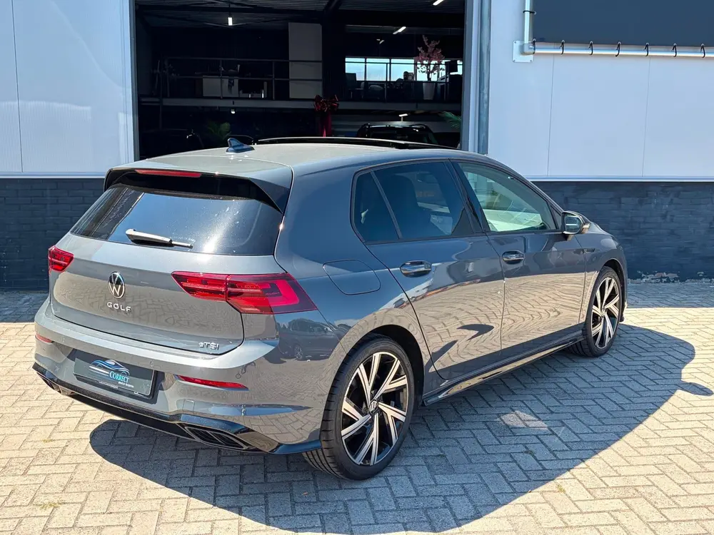 Volkswagen Golf 1.5 eTSI R-Line|IQ|Pano|ACC|Alarm|Keyless|Tr uit 2024, foto 8