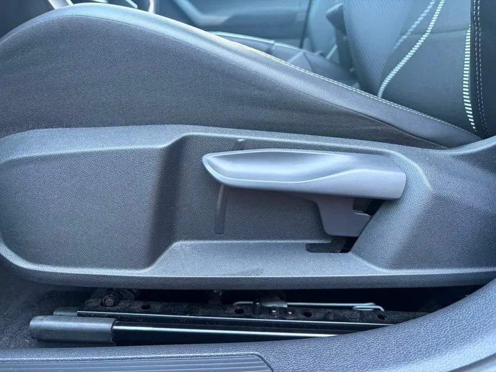 Volkswagen Taigo 1.5 TSI R-Line, IQ-Light, Virtual Cockpit uit 2022, foto 10