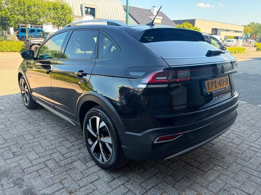 Volkswagen Taigo 1.5 TSI R-Line, IQ-Light, Virtual Cockpit uit 2022, foto 2