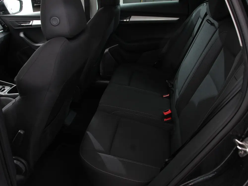 Skoda Karoq 1.5 TSI 150pk DSG ACT Selection DEMO Navig uit 2025, foto 11