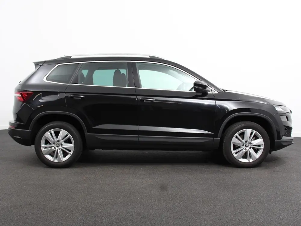 Skoda Karoq 1.5 TSI 150pk DSG ACT Selection DEMO Navig uit 2025, foto 8