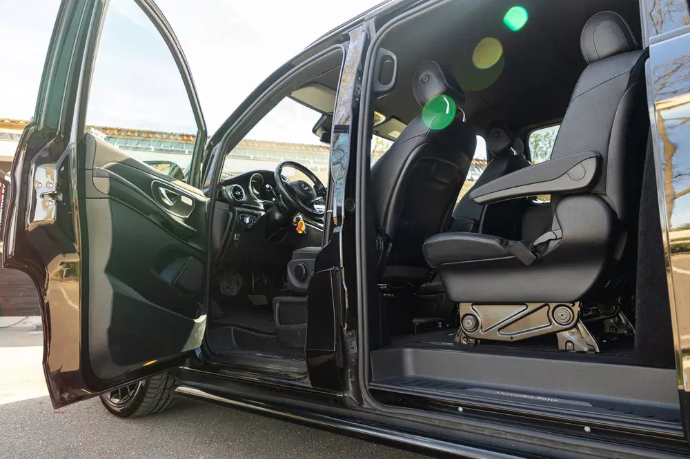 Mercedes-Benz V-Klasse 300d Lang DC Edition I Marcopolo I Sc uit 2020, foto 3