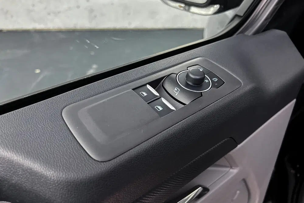 Ford E-Custom 340 L2 Limited uit 2026, foto 16
