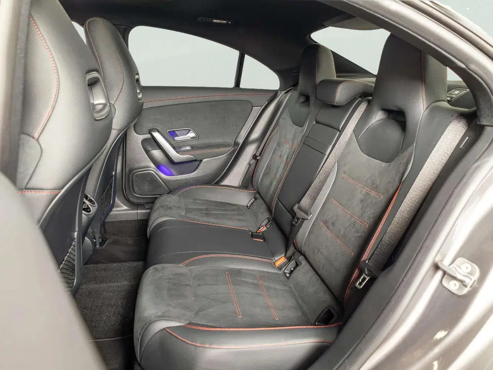Mercedes-Benz CLA CLA Coupé 180 Star Edition AMG Line Panora uit 2025, foto 10
