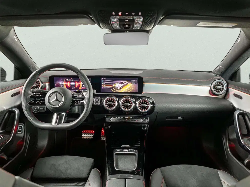 Mercedes-Benz CLA CLA Coupé 180 Star Edition AMG Line Panora uit 2025, foto 3
