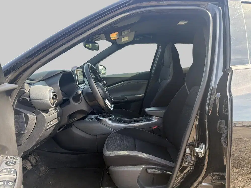 Nissan Juke 1.0DIG-T N-Connecta uit 2020, foto 12