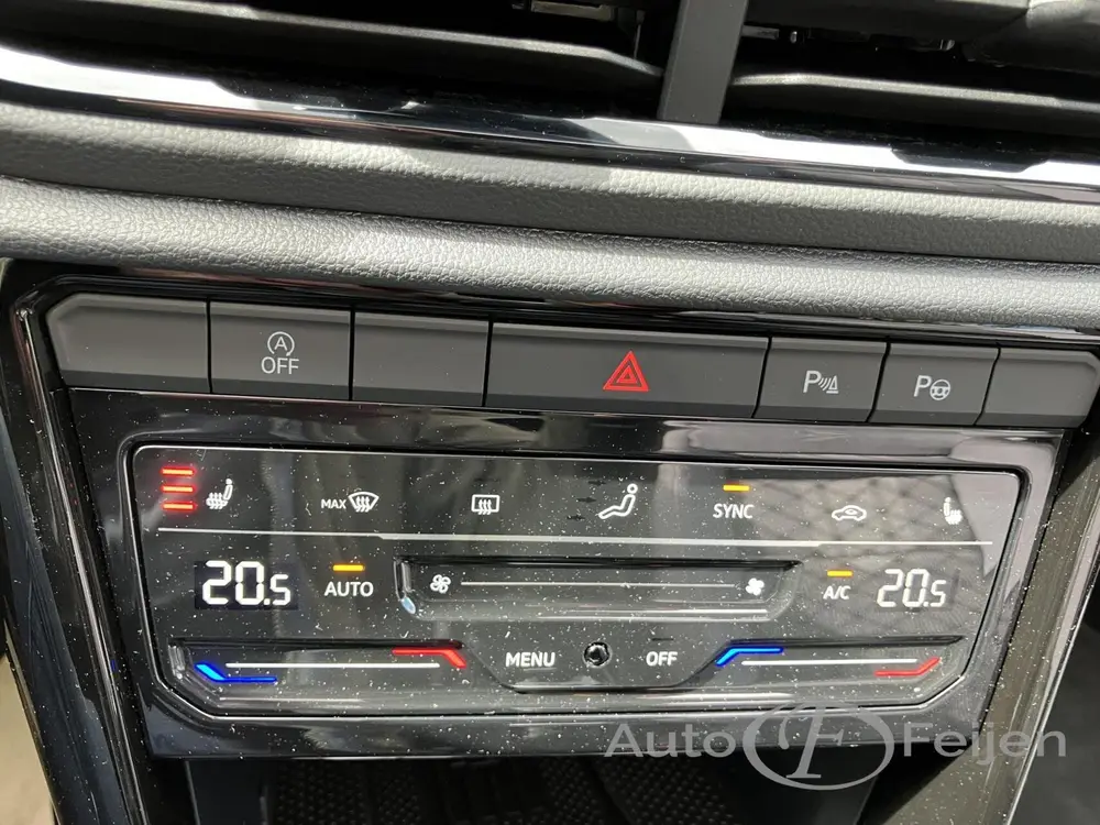 Volkswagen T-Roc 1.5 TSI DSG R-LINE EDITION , PANO , BLACK S uit 2025, foto 20