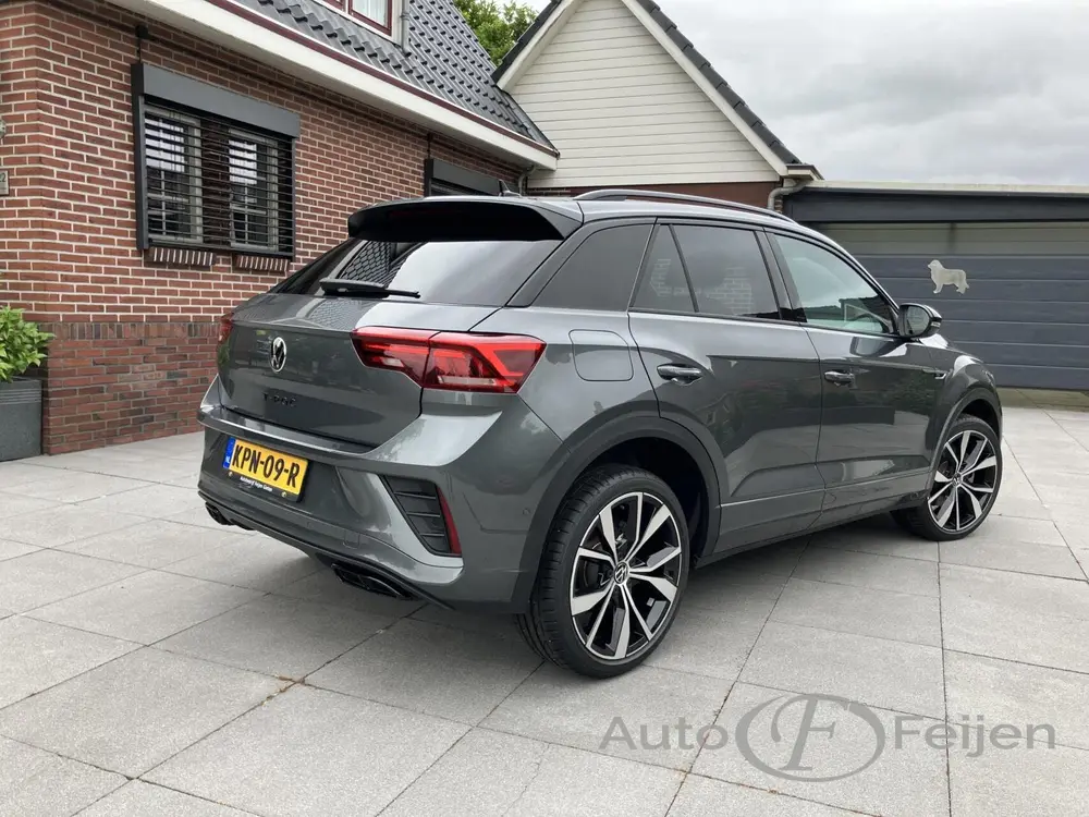 Volkswagen T-Roc 1.5 TSI DSG R-LINE EDITION , PANO , BLACK S uit 2025, foto 4
