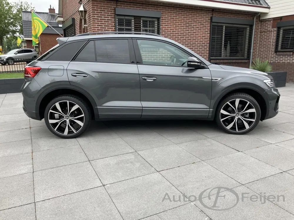 Volkswagen T-Roc 1.5 TSI DSG R-LINE EDITION , PANO , BLACK S uit 2025, foto 6