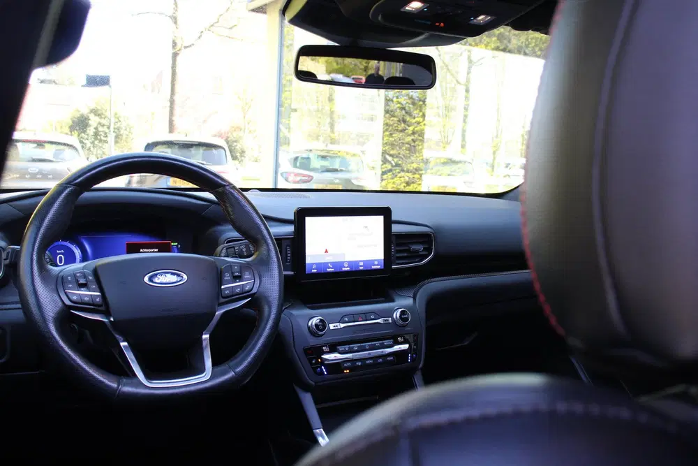 Ford Explorer 3.0 V6 EcoBoost PHEV ST-Line uit 2019, foto 18