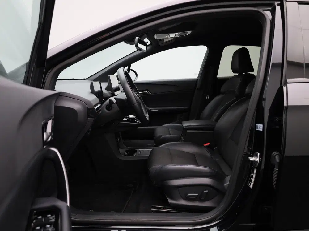 MG MG4 Luxury 64 kWh uit 2023, foto 9