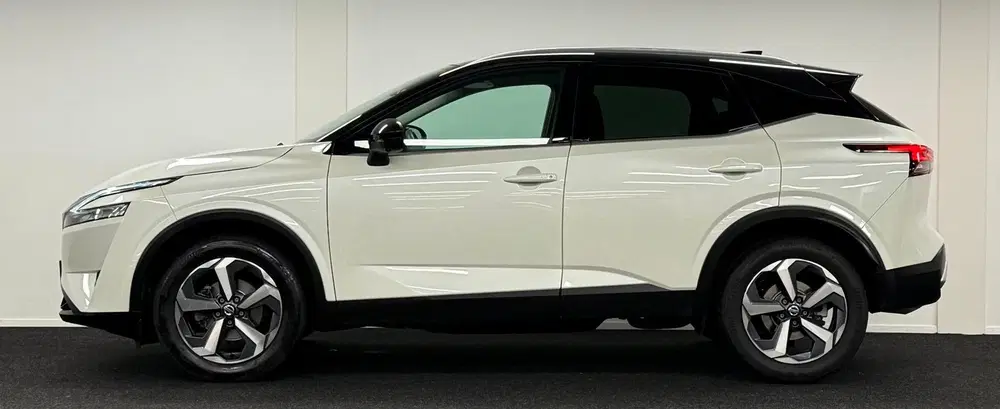 Nissan Qashqai 1.3 MHEV Xtronic Premiere Edition*Panodak* uit 2022, foto 5