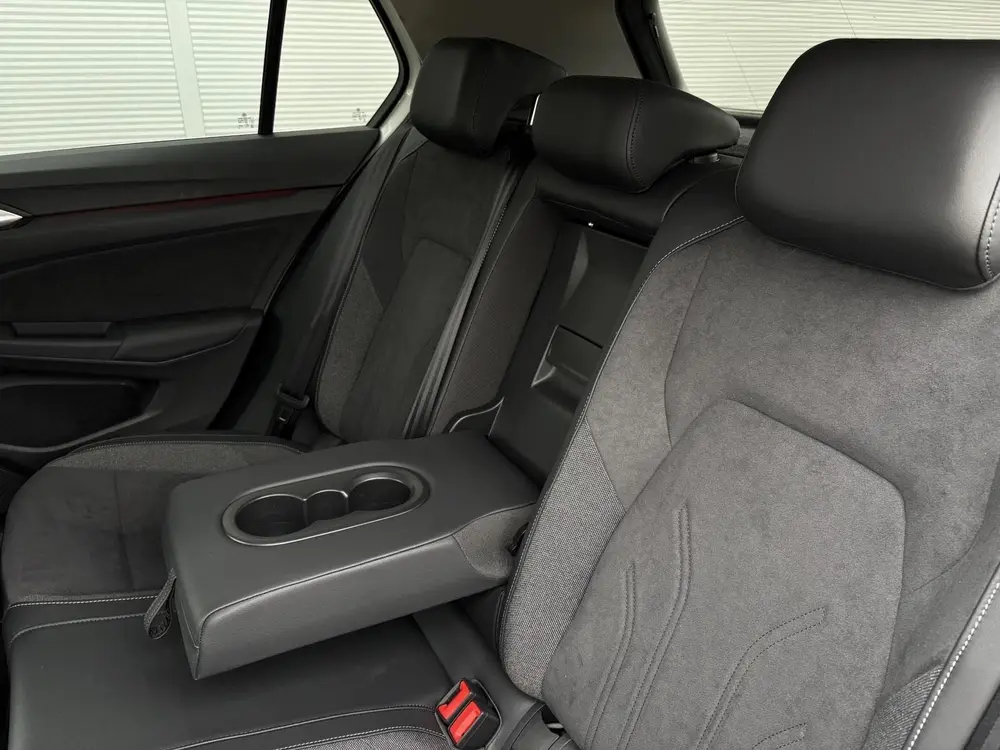 Volkswagen Golf 1.5 204pk eHybrid Style Edition | IQ-Light V uit 2025, foto 17