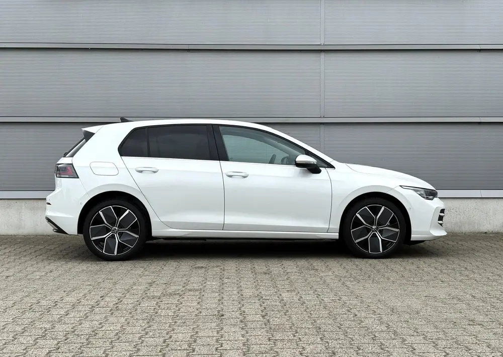 Volkswagen Golf 1.5 204pk eHybrid Style Edition | IQ-Light V uit 2025, foto 3