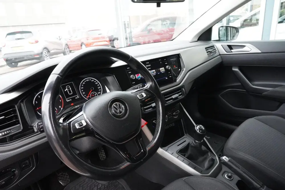 Volkswagen Polo 1.0 TSI Comfortline | 5deurs | Navigatie | E uit 2019, foto 13