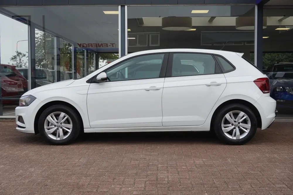 Volkswagen Polo 1.0 TSI Comfortline | 5deurs | Navigatie | E uit 2019, foto 2