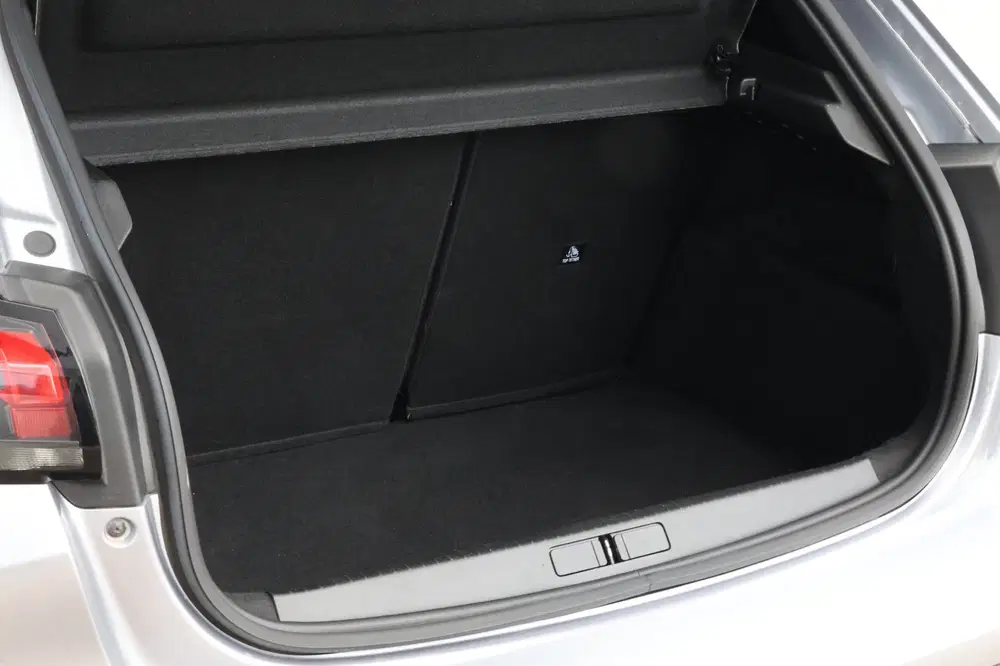 Peugeot 208 1.2 STYLE 100 PK uit 2023, foto 18