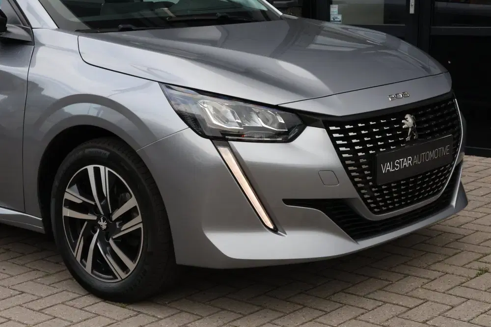 Peugeot 208 1.2 STYLE 100 PK uit 2023, foto 6