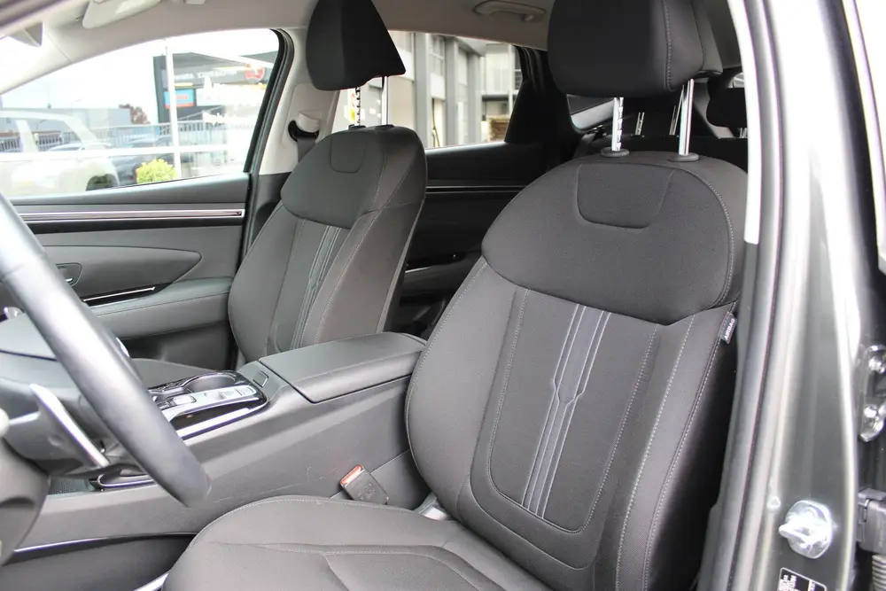 Hyundai TUCSON 1.6 T-GDI PHEV Comfort Smart 4WD uit 2023, foto 11