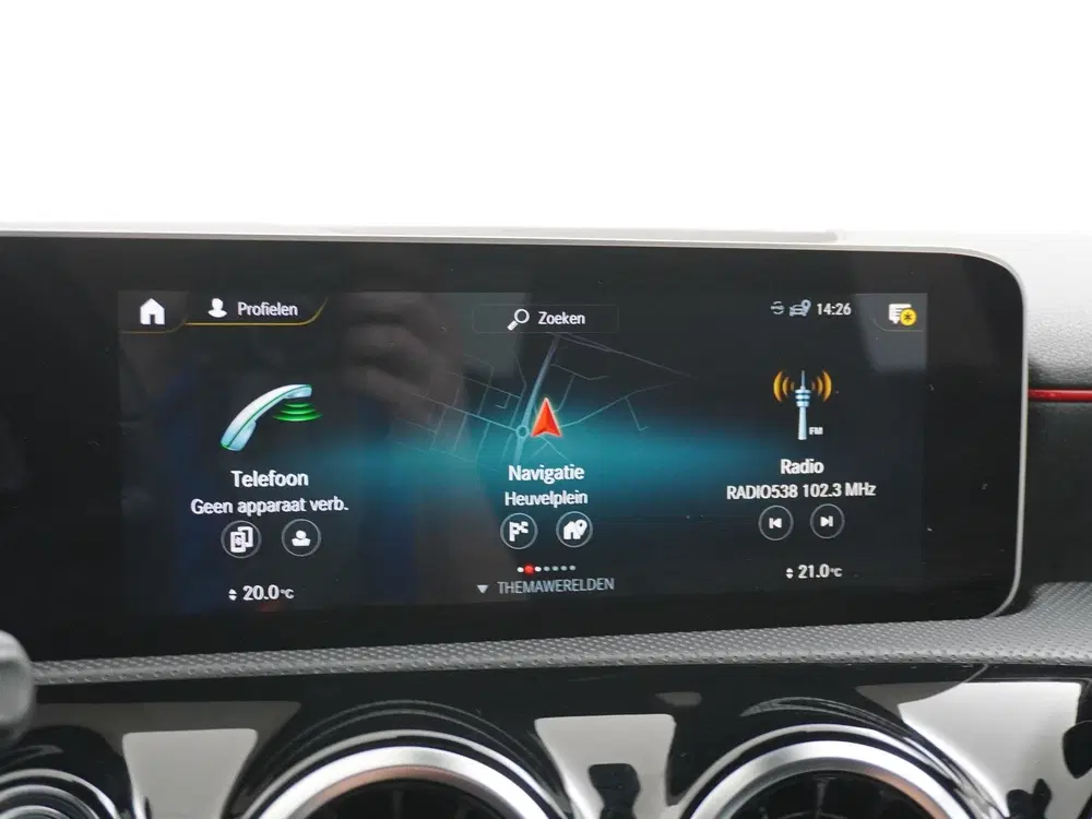 Mercedes-Benz A-Klasse A180 AMG uit 2019, foto 15