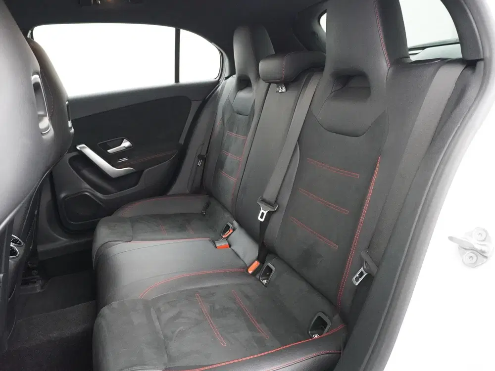 Mercedes-Benz A-Klasse A180 AMG uit 2019, foto 9