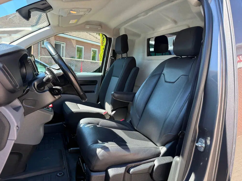 Peugeot Expert 2.0 BlueHDI 145pk automaat Camera CarPlay uit 2022, foto 10