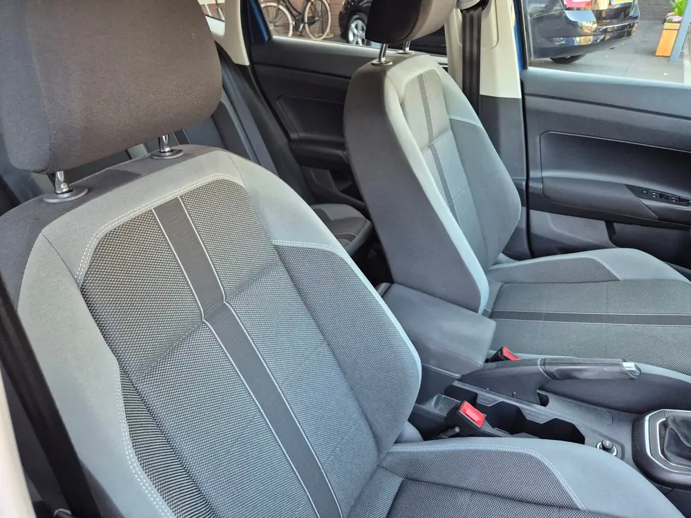 Volkswagen Polo 1.0 TSI Highline R-Line uit 2020, foto 16