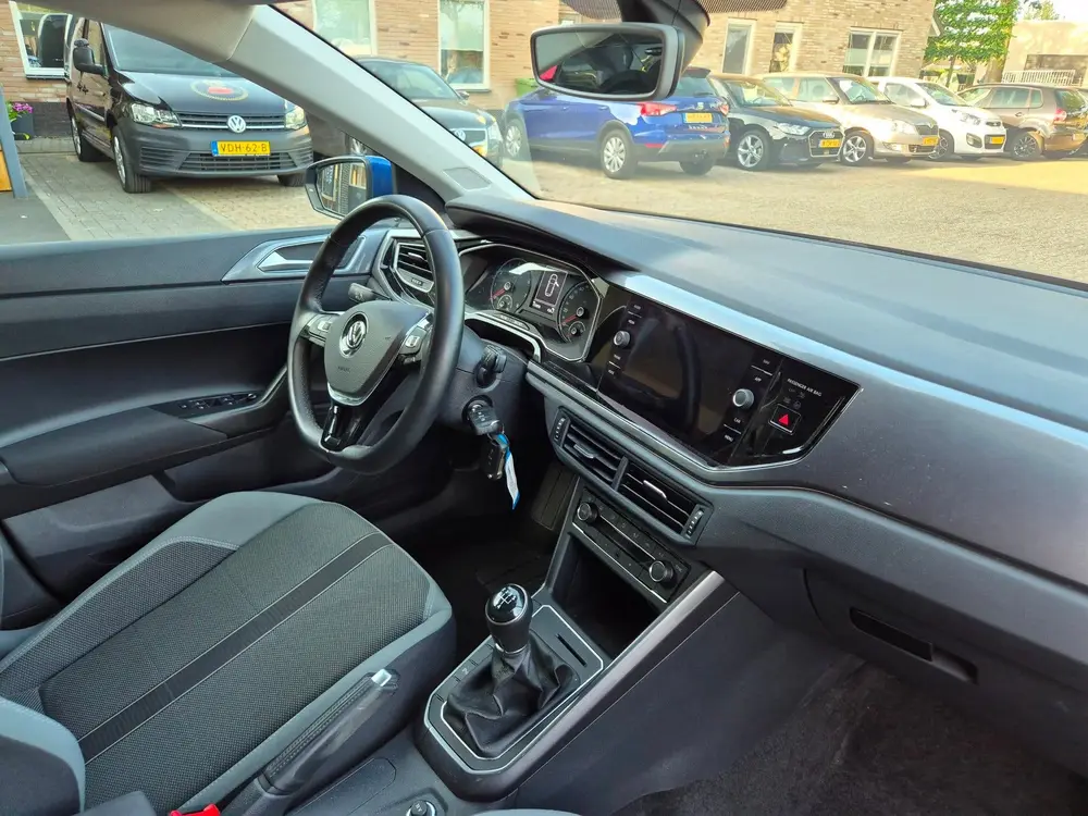 Volkswagen Polo 1.0 TSI Highline R-Line uit 2020, foto 18