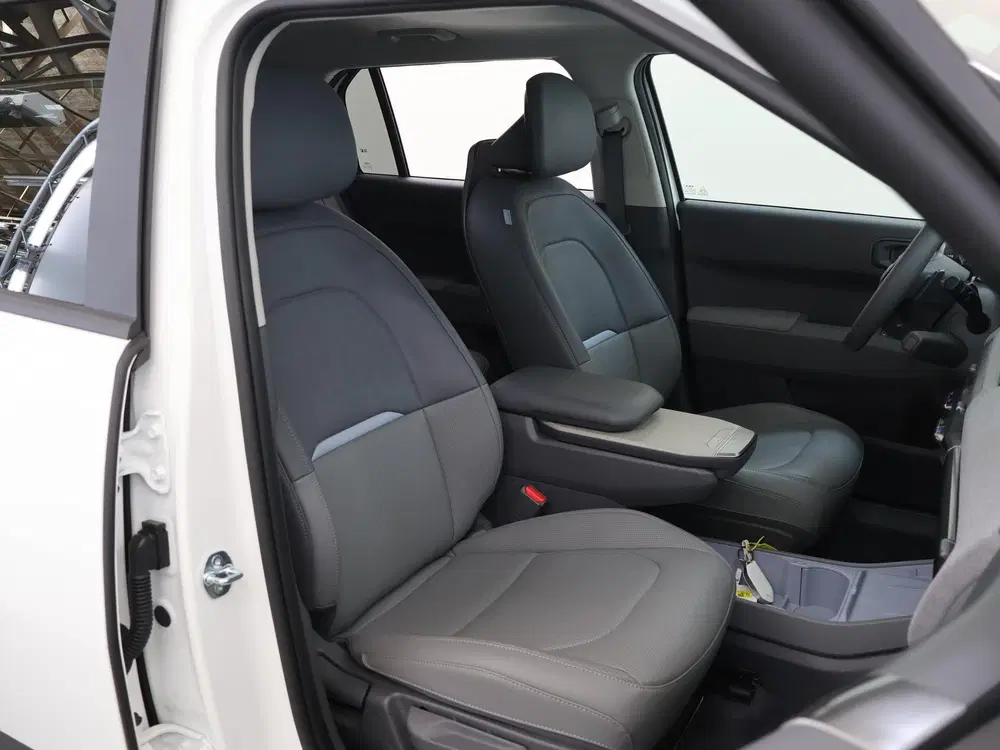 Kia EV3 Plus Advanced 81.4 kWh uit 2025, foto 10
