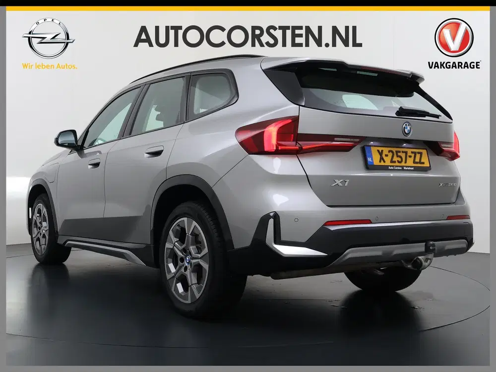 BMW X1 xDrive25e PHEV 245pk SOH 97% Automaat Lede uit 2024, foto 2