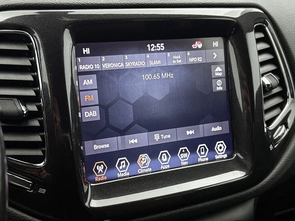 Jeep Compass 1.3T S | Camera | Navigatie | 19" Lichtmetalen uit 2020, foto 15