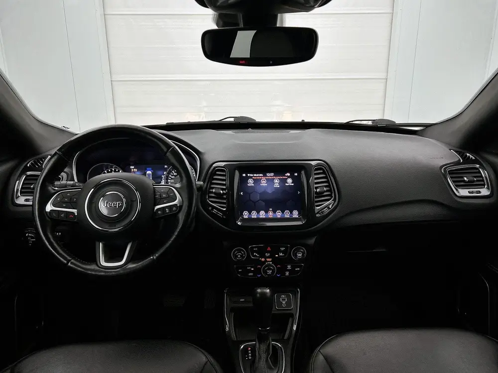 Jeep Compass 1.3T S | Camera | Navigatie | 19" Lichtmetalen uit 2020, foto 4