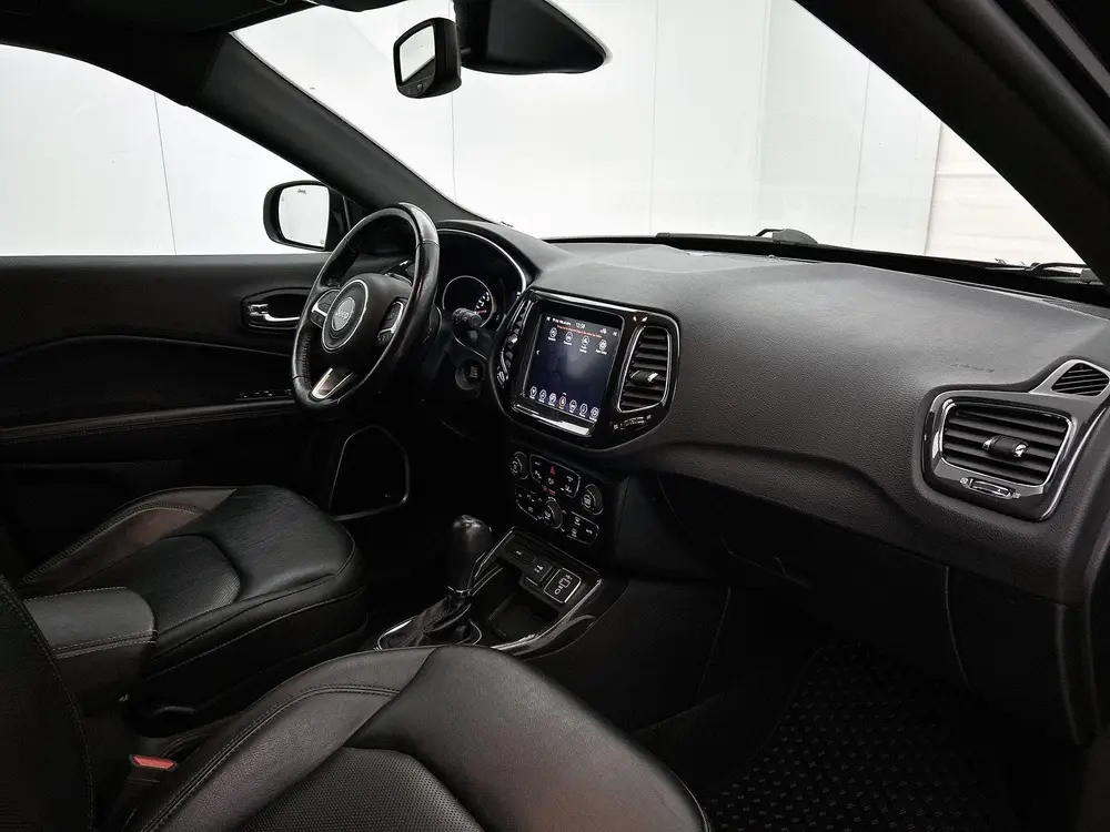 Jeep Compass 1.3T S | Camera | Navigatie | 19" Lichtmetalen uit 2020, foto 5