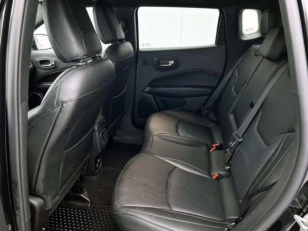 Jeep Compass 1.3T S | Camera | Navigatie | 19" Lichtmetalen uit 2020, foto 6