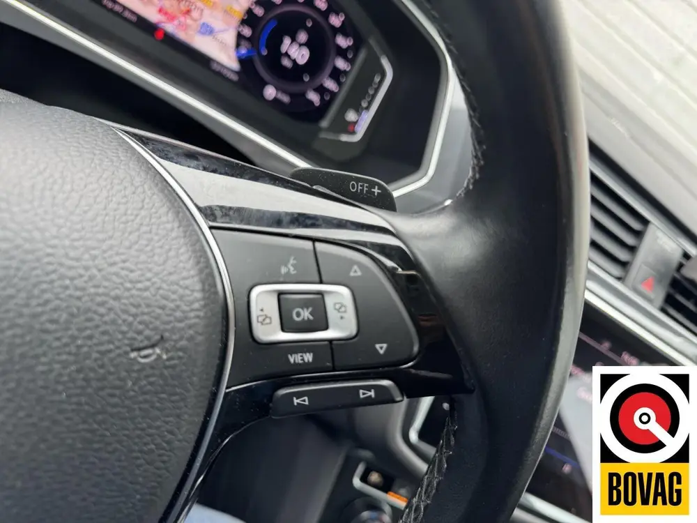 Volkswagen Tiguan Allspace 2.0 TSI 4Motion Highline 7p Bom v uit 2019, foto 16