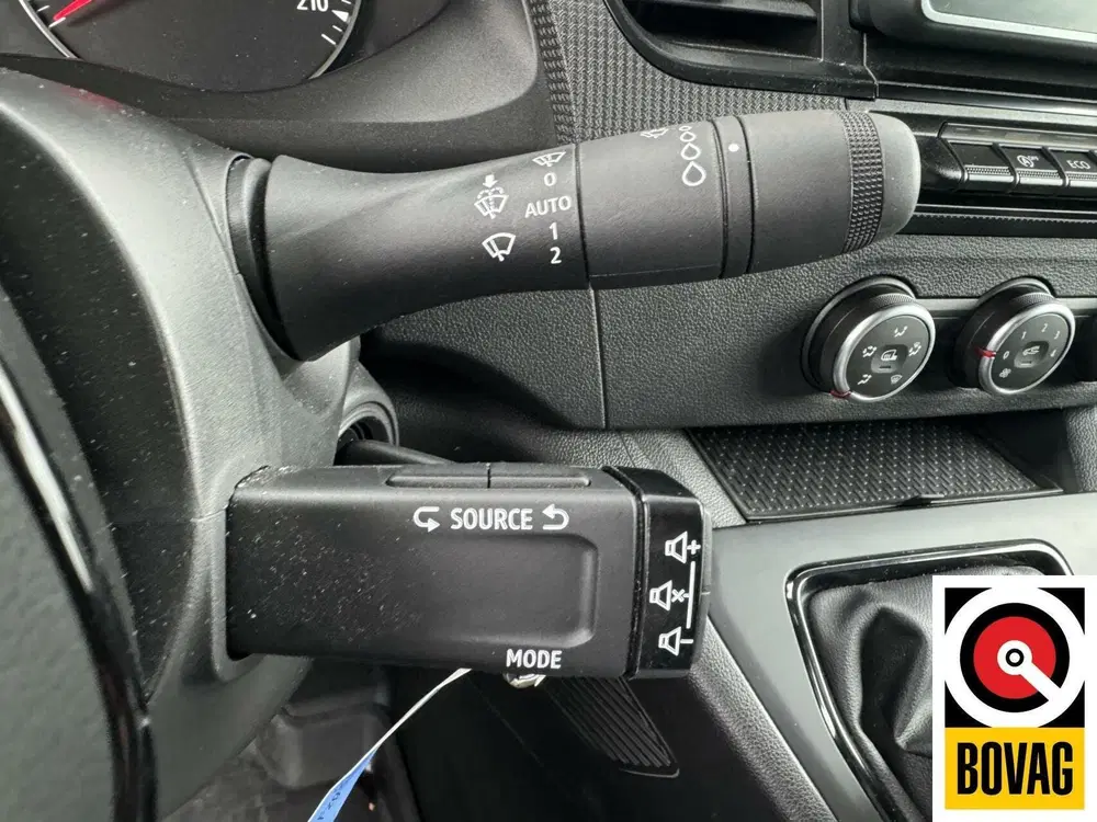 Renault Kangoo 1.3 TCe 100 Comfort L1 Benzine uit 2023, foto 19