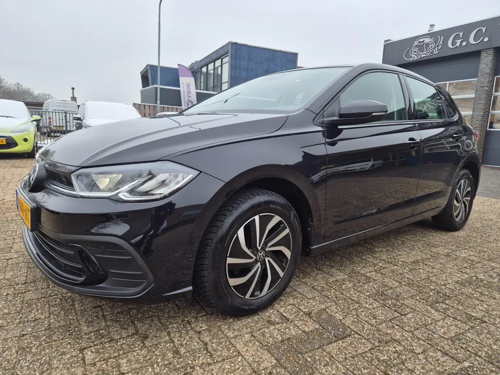 Volkswagen Polo 1.0 TSI Life uit 2022, foto 2