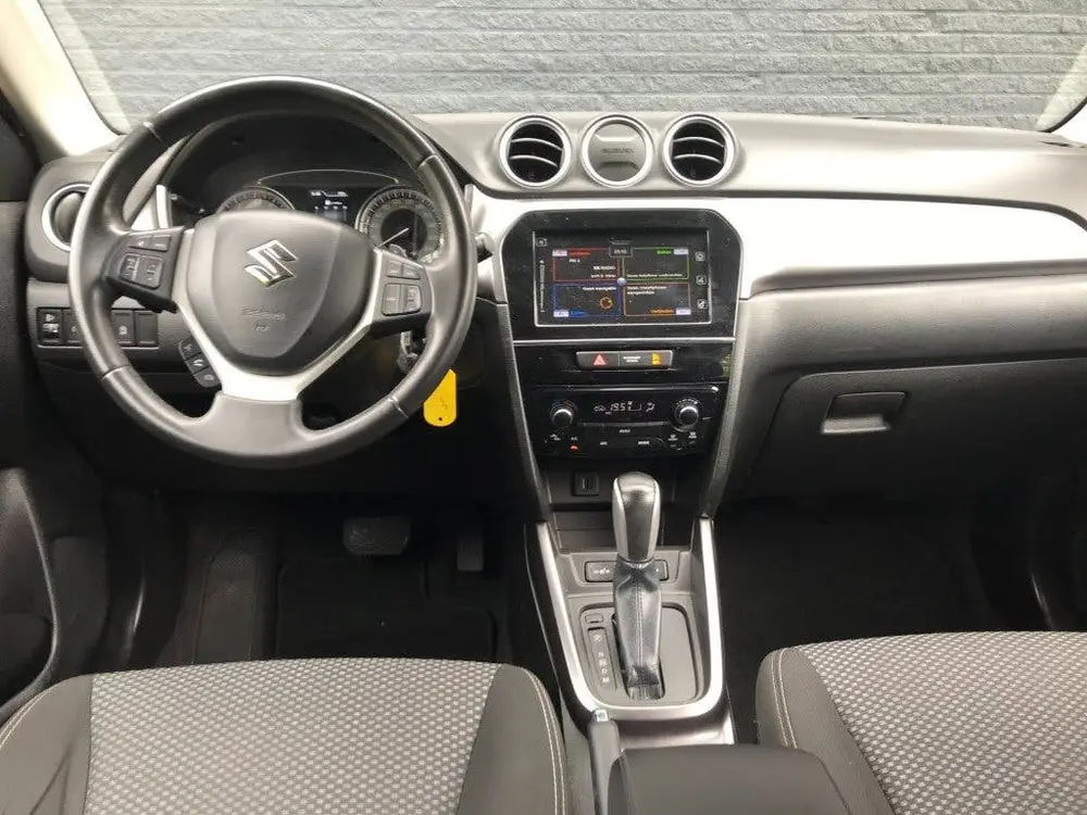 Suzuki Vitara 1.0 Boosterjet **Automaat/navigatie/camera** uit 2019, foto 10