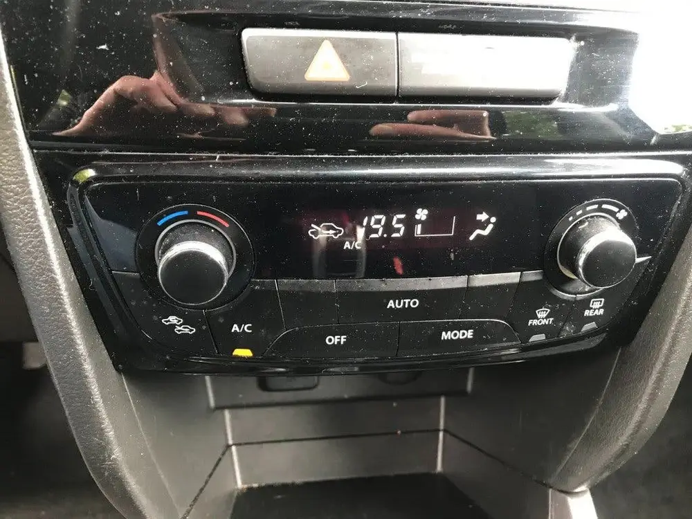 Suzuki Vitara 1.0 Boosterjet **Automaat/navigatie/camera** uit 2019, foto 14