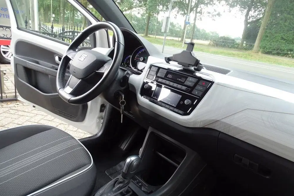 SEAT Mii electric Plus Clima Pdc Stoel verwarming 1 uit 2021, foto 14
