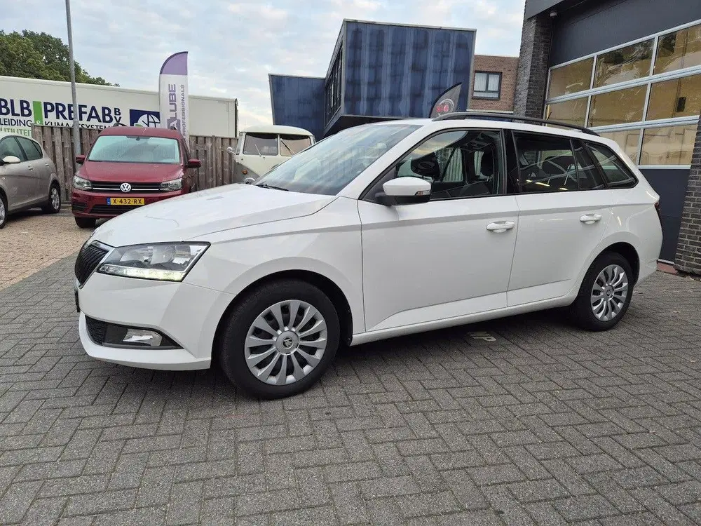 Skoda Fabia 1.0 TSI Ambition uit 2021, foto 3