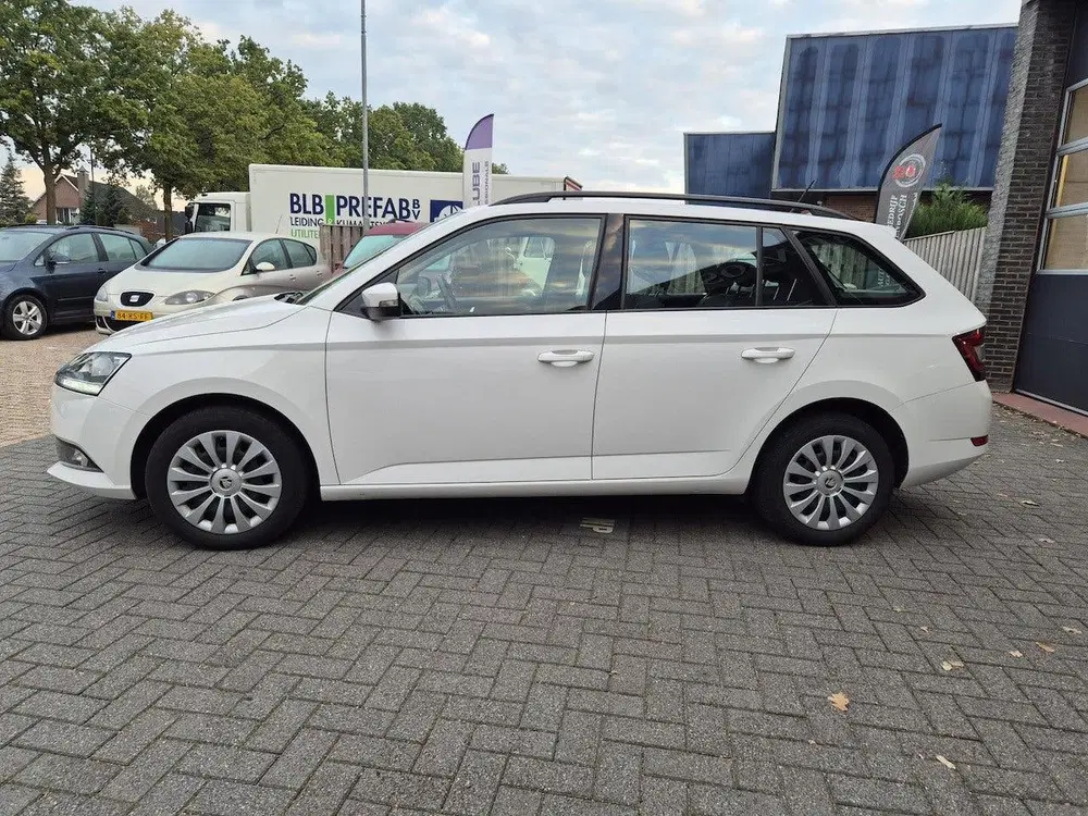 Skoda Fabia 1.0 TSI Ambition uit 2021, foto 4